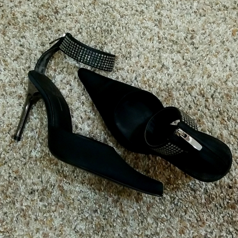 Paolo Black Satin Shoes - Picture 1 of 15
